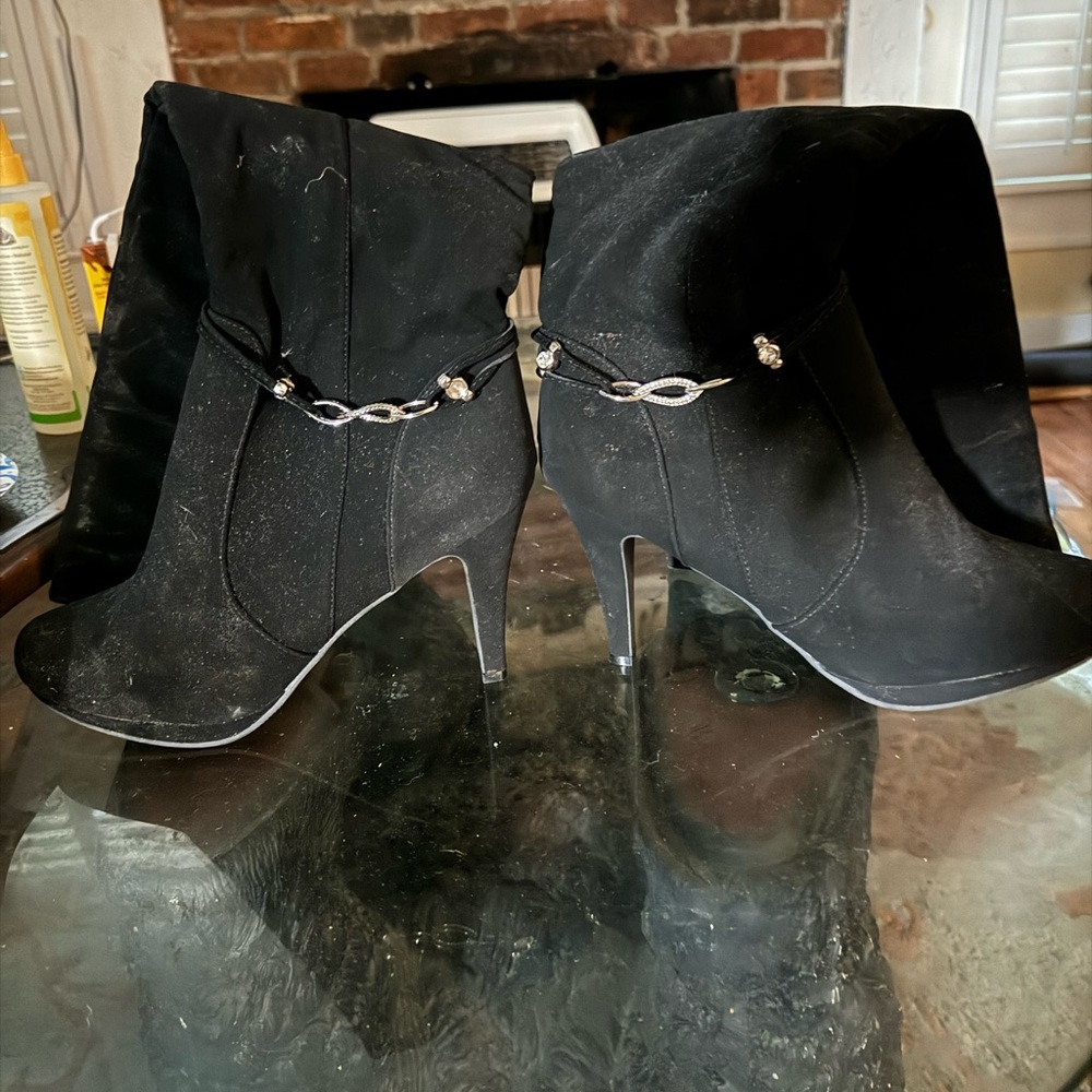 Black suede high boots